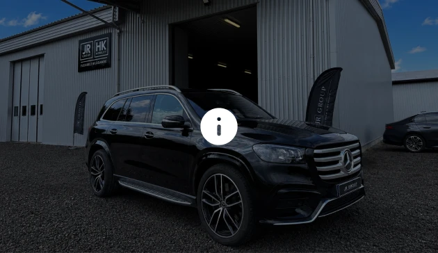 JR Group-anläggning kvällstid